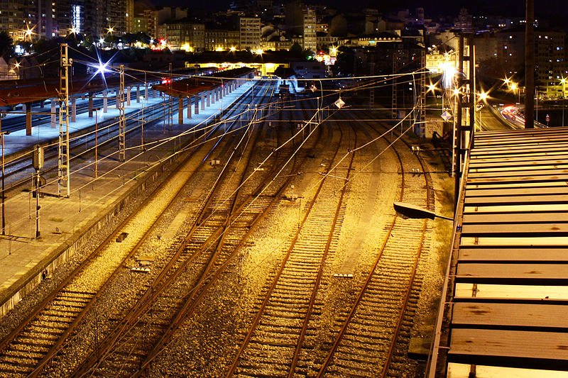Estación_de_Tren_de_Vigo_(6080907547).jpg