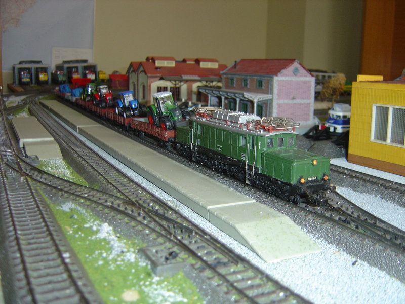 MANIOBRAS MAQUETA 1 010.JPG