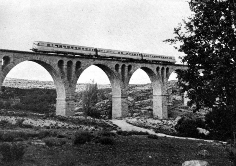 RENFE 595 (3).jpg