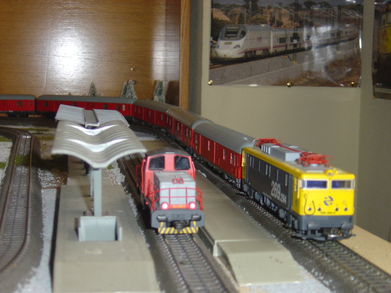 MANIOBRAS TREN 8 010.JPG