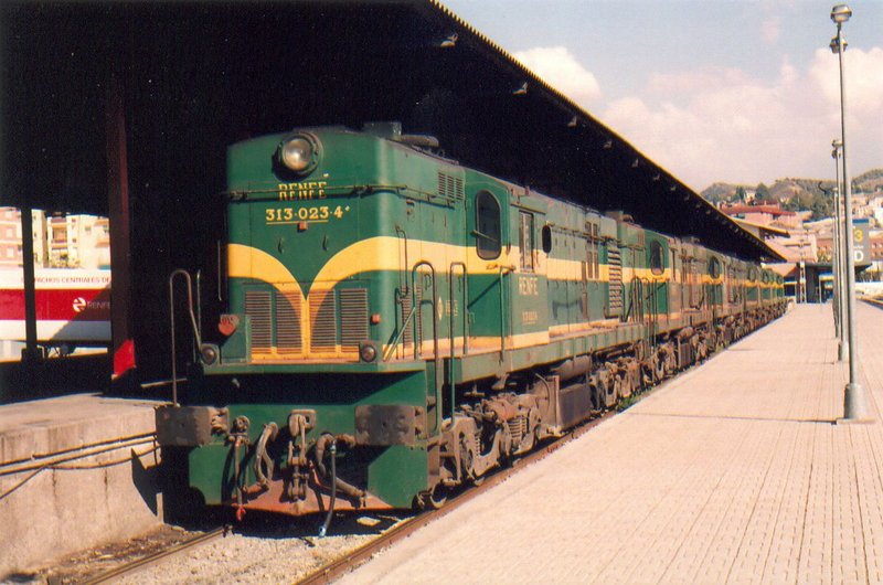 fin 1300.jpg