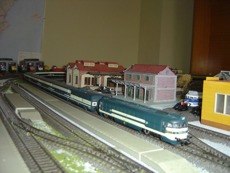 MANIOBRAS TREN 15 017.JPG