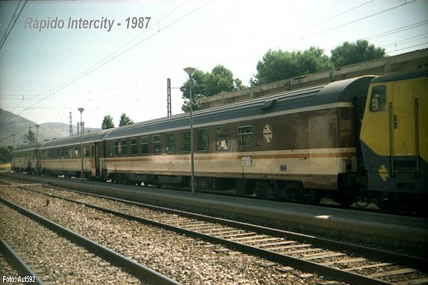 autRapCaf87.jpg