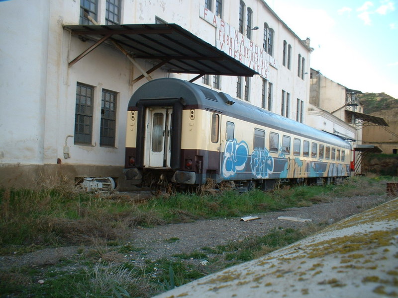 coche viajeros 9000.JPG