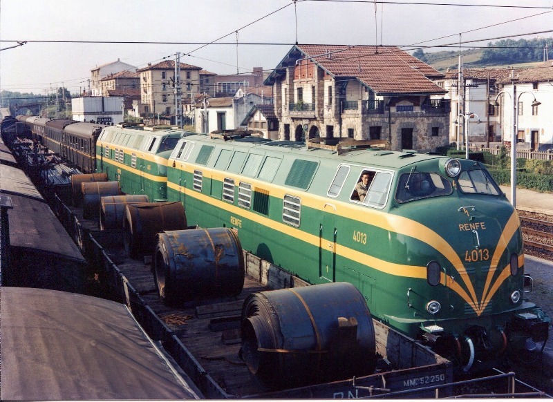 340.013 - Izarra. Archivo EuskoTren-Museo Vasco del Ferrocarril.jpg