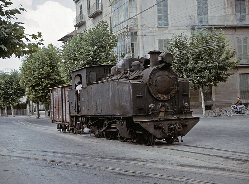 701-033.jpg