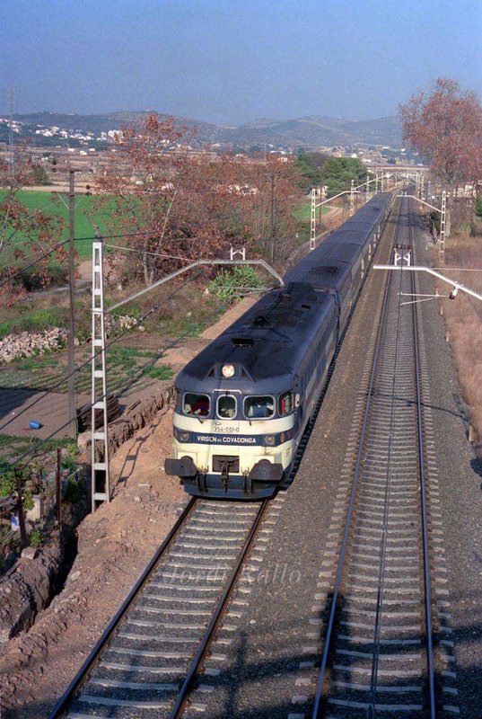 Talgo Barcelona - Madrid SITGES Febrero 1989.jpg