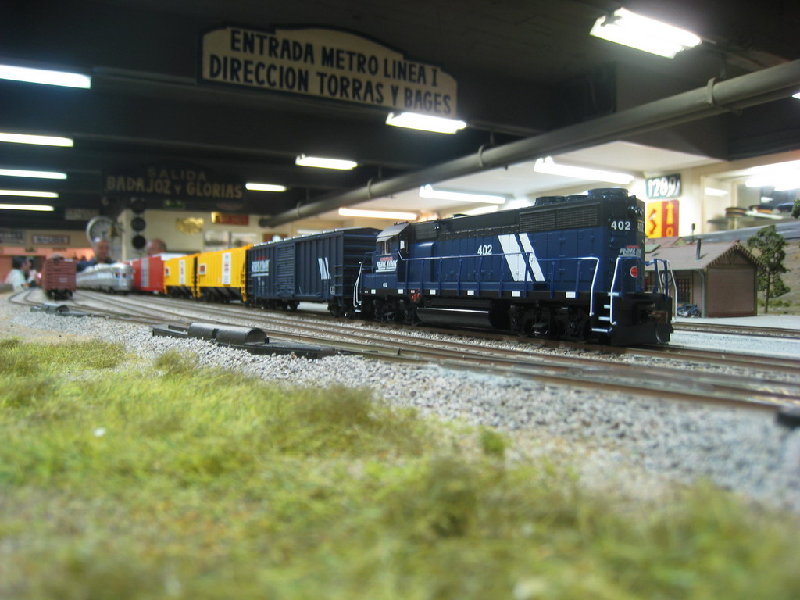 GP35_MRL_402b.jpg