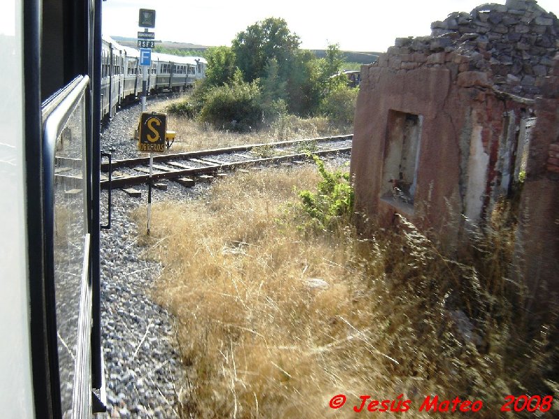 Cruce a nivel con línea Quitanilla-Barruelo.JPG