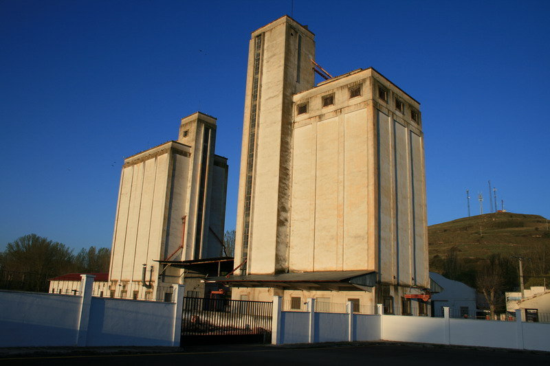 Silo 1.JPG