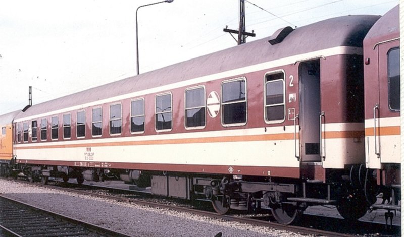 B12-12232b.jpg