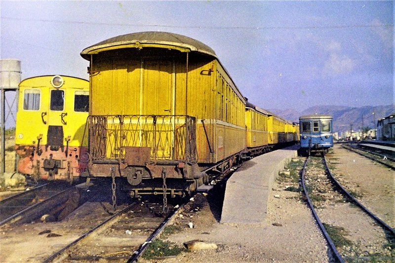 1976.jpg