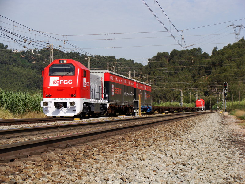 TMD_a_Castellbisbal_Ferrocarrils_de_la_Generalitat_de_Catalunya.jpg
