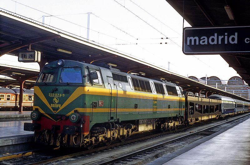 800px-04_564a_Bf_Madrid_Chamartín,_333_074.jpg