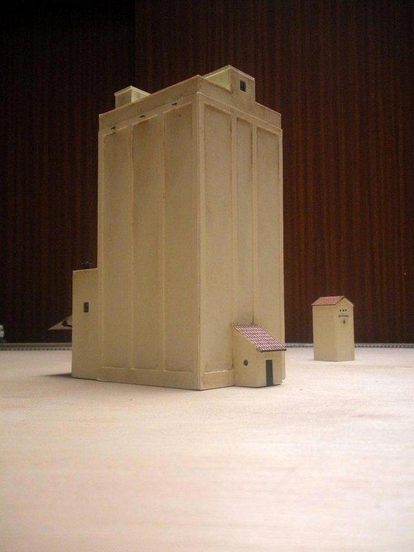 silo_1.jpg