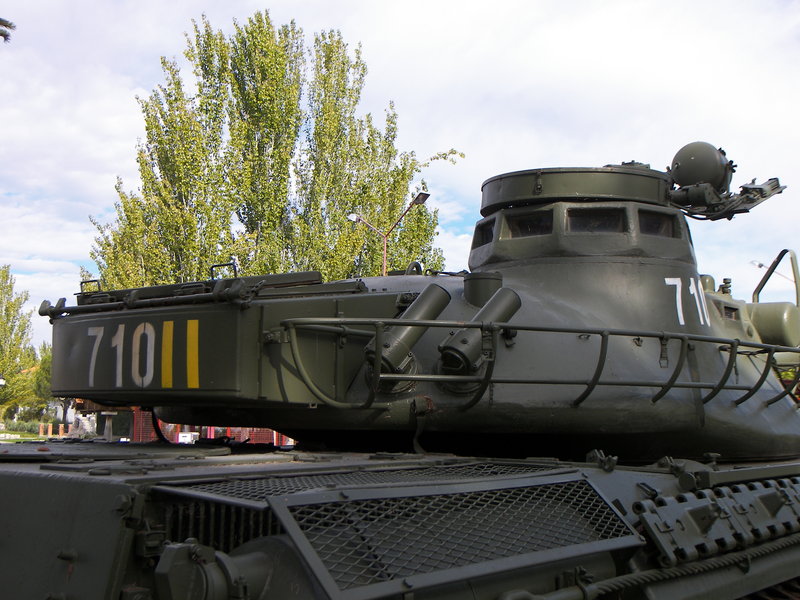 AMX-30 RIAC-61 710.jpg