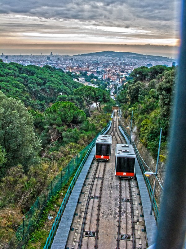 Funicular-de-Vallvidrera.jpg