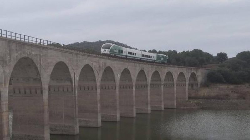 tren-pruebas-cordoba-koFH--1240x698@abc.jpg