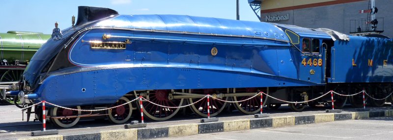 The_LNER_A4_Mallard_in_the_National_Railway_Museum.jpg