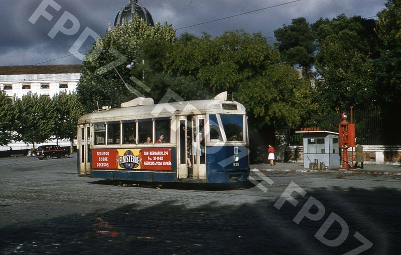 El 925 en línea 55. Sept. de 1960.jpg