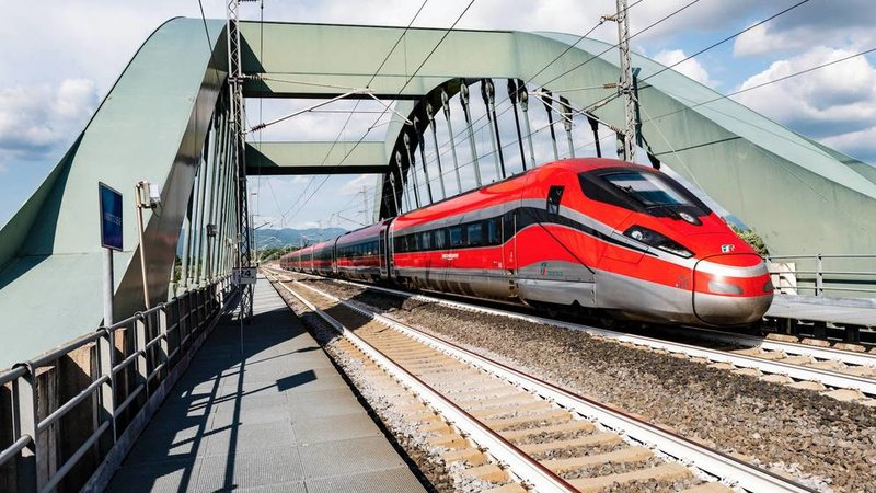 alstom-acuerda-la-compra-del-negocio-de-trenes-de-bombardier-por-hasta-6-200m.jpg