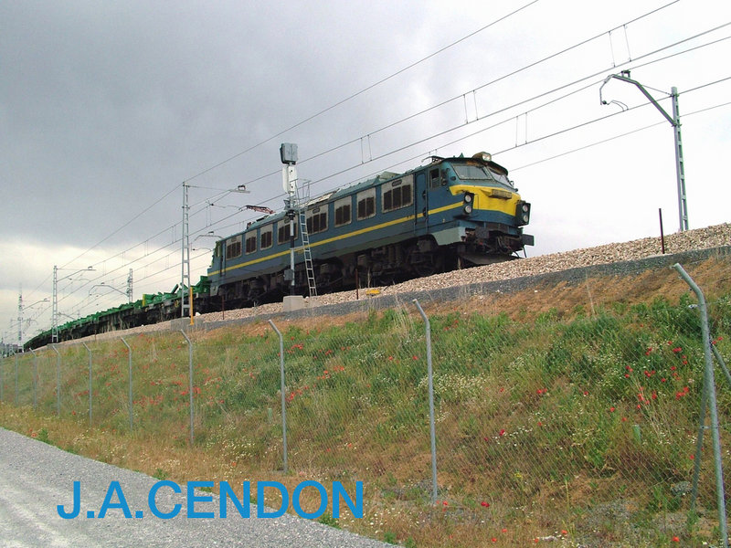 RENFE 251-004 03-06-2009 b copia.jpg