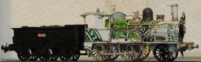 Locomotoras de vapor Renfe 37.JPG