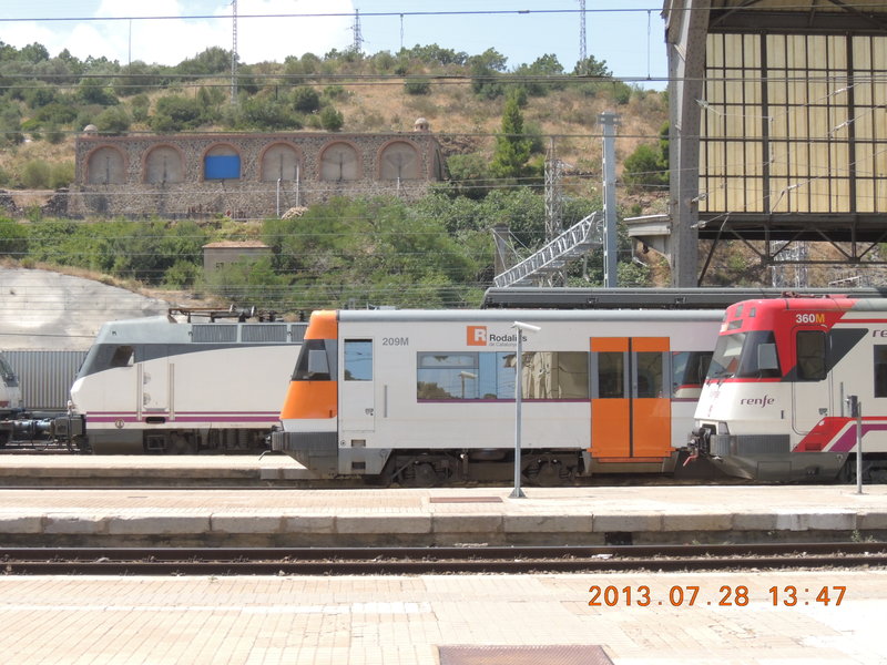 DSCN1085.JPG