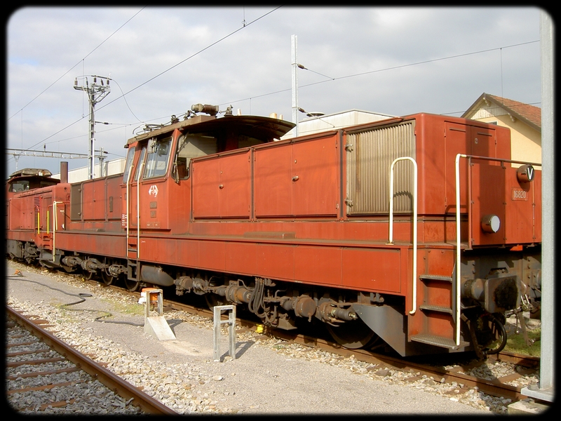 002} Ee 16820.jpg