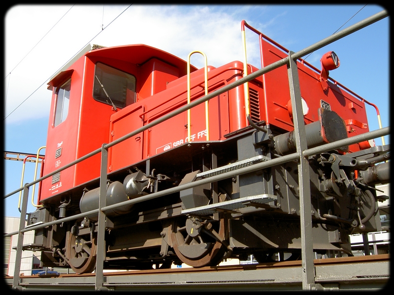 002} Tm 921.jpg