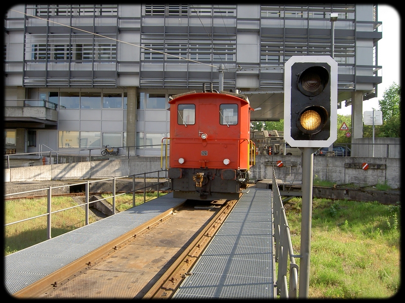008} Tm 921.jpg
