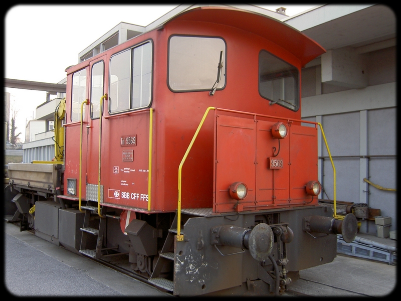 002} Tm 9569.jpg