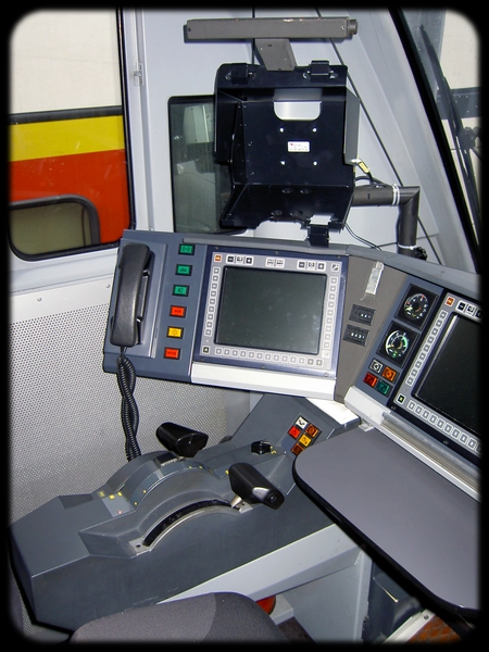 008} Voiture-pilote.jpg