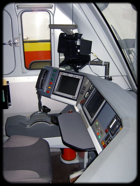 012} Voiture-pilote.jpg
