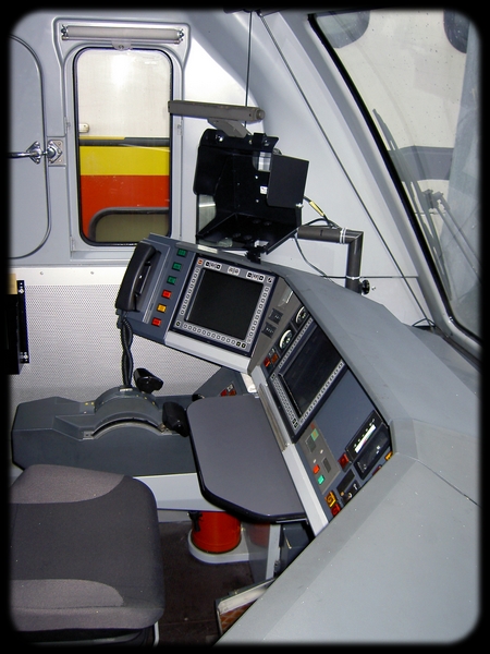 013} Voiture-pilote.jpg