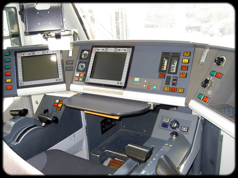021} Voiture-pilote.jpg