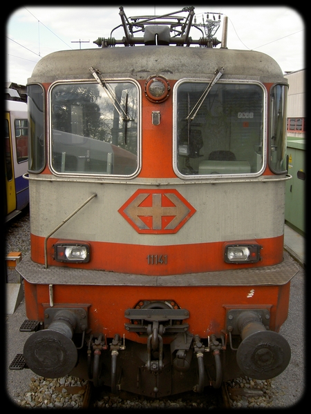 001} Re 11141.jpg
