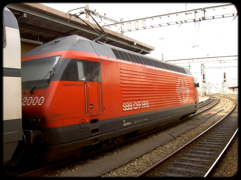 01} Re 460 069-8 (Verkehrshaus).jpg