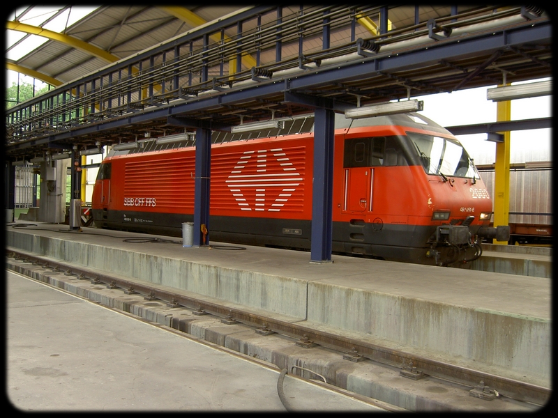 01} Re 460 051-6 (Staffelegg).jpg