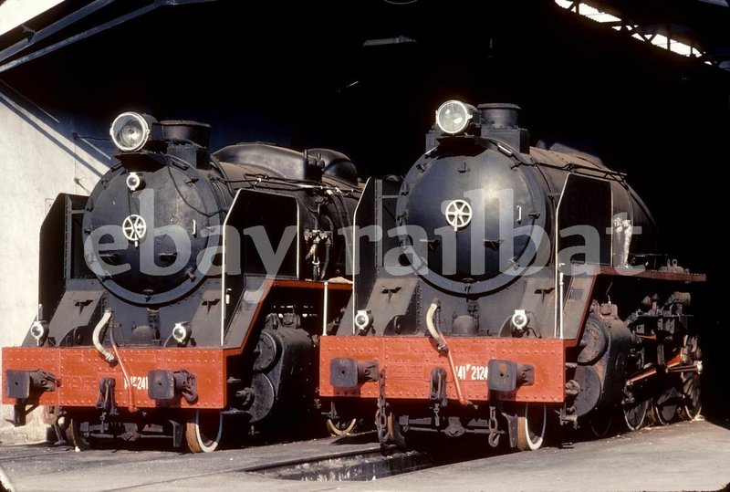 dos mikados en la pobla de segur 1979.jpg