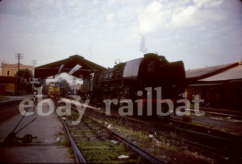 242 en 1973.jpg