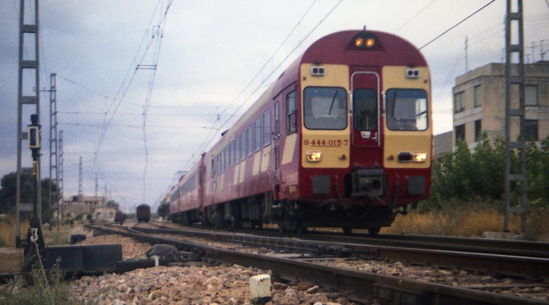 aut444013bn.jpg