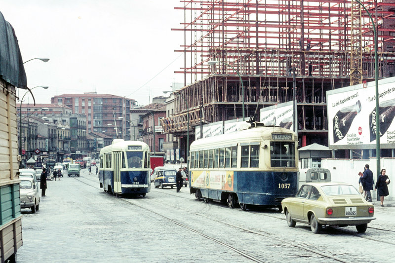 El 1057 y el 1070 en línea 78..jpg