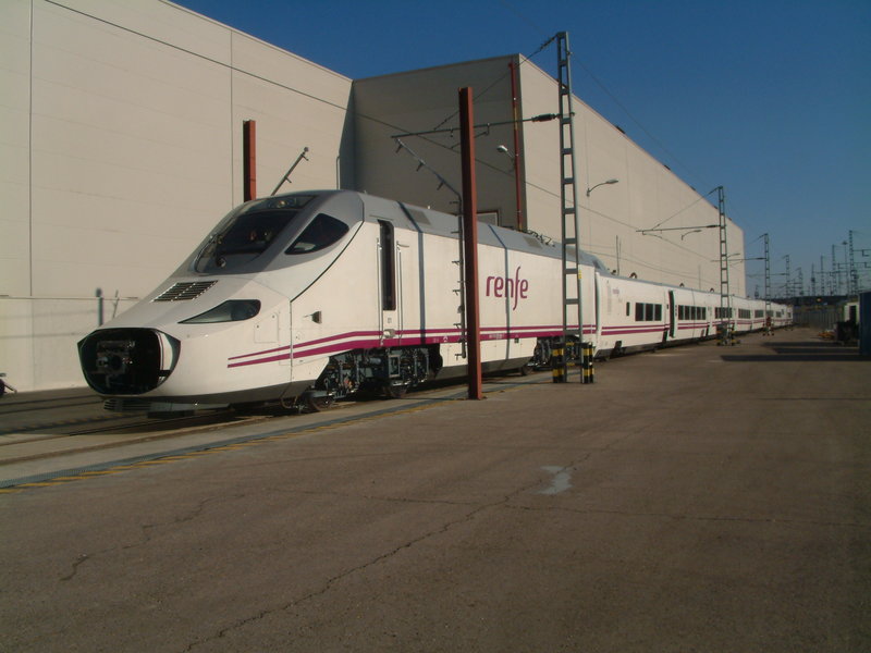 TALGO 250 15 (Las Matas  18-09-2006).JPG