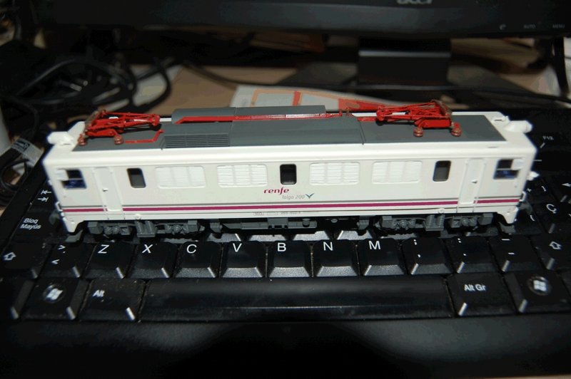 269402_02.JPG