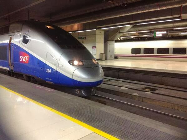 TGV Barcelona-Paris, estació de Sants 2013.jpg