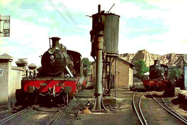 140-2028 en el depósito de Guadix 22-06-1966. Tony Bowles_JAMM.jpg