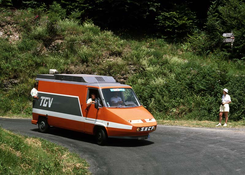 Renault-Master-TGV-1985.jpg