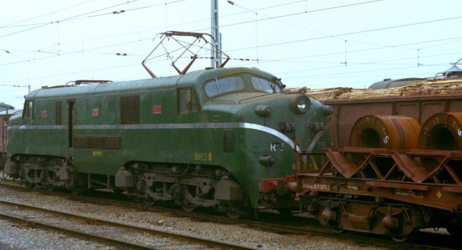230871renfe277050x2b - copia.jpg