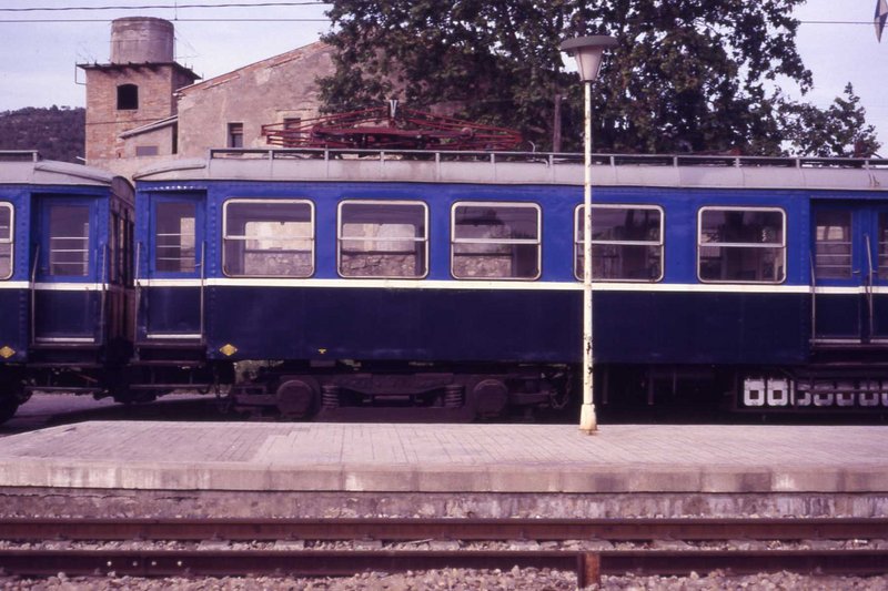 ut 300-5010.jpg